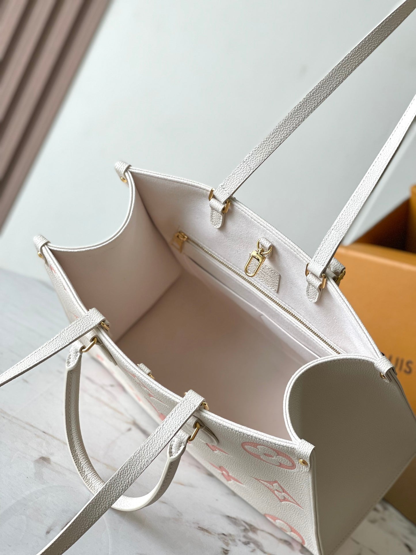 Louis Vuitton Handbag