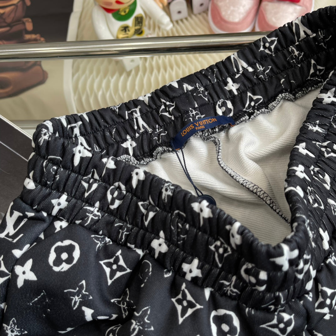 Louis Vuitton Joggers