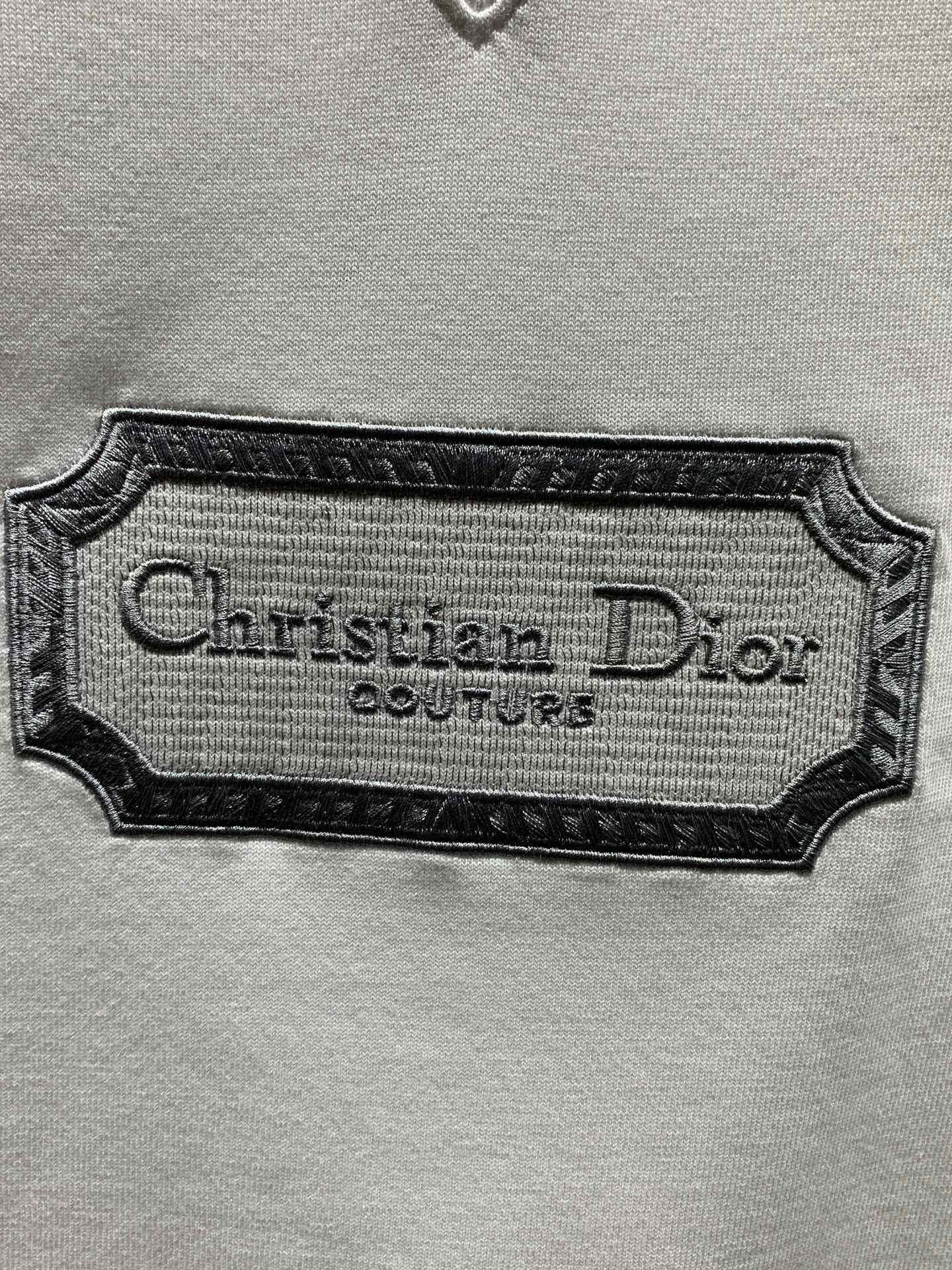 Dior T-shirt
