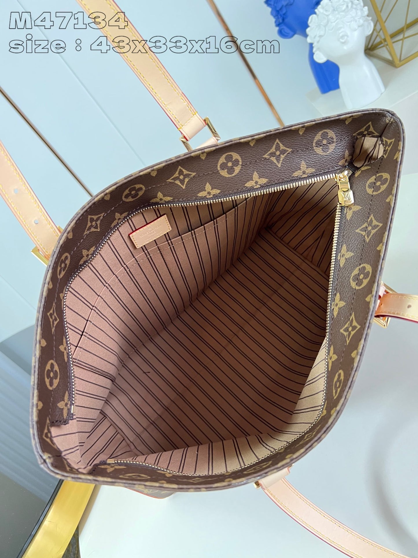 Louis Vuitton Handbag