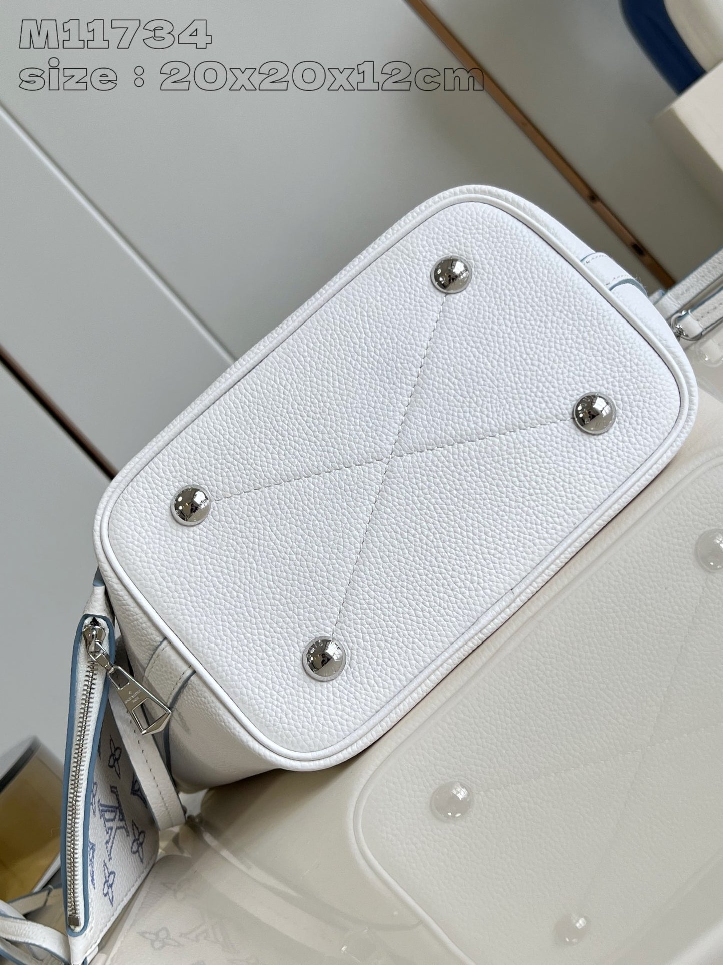 Louis Vuitton Handbag