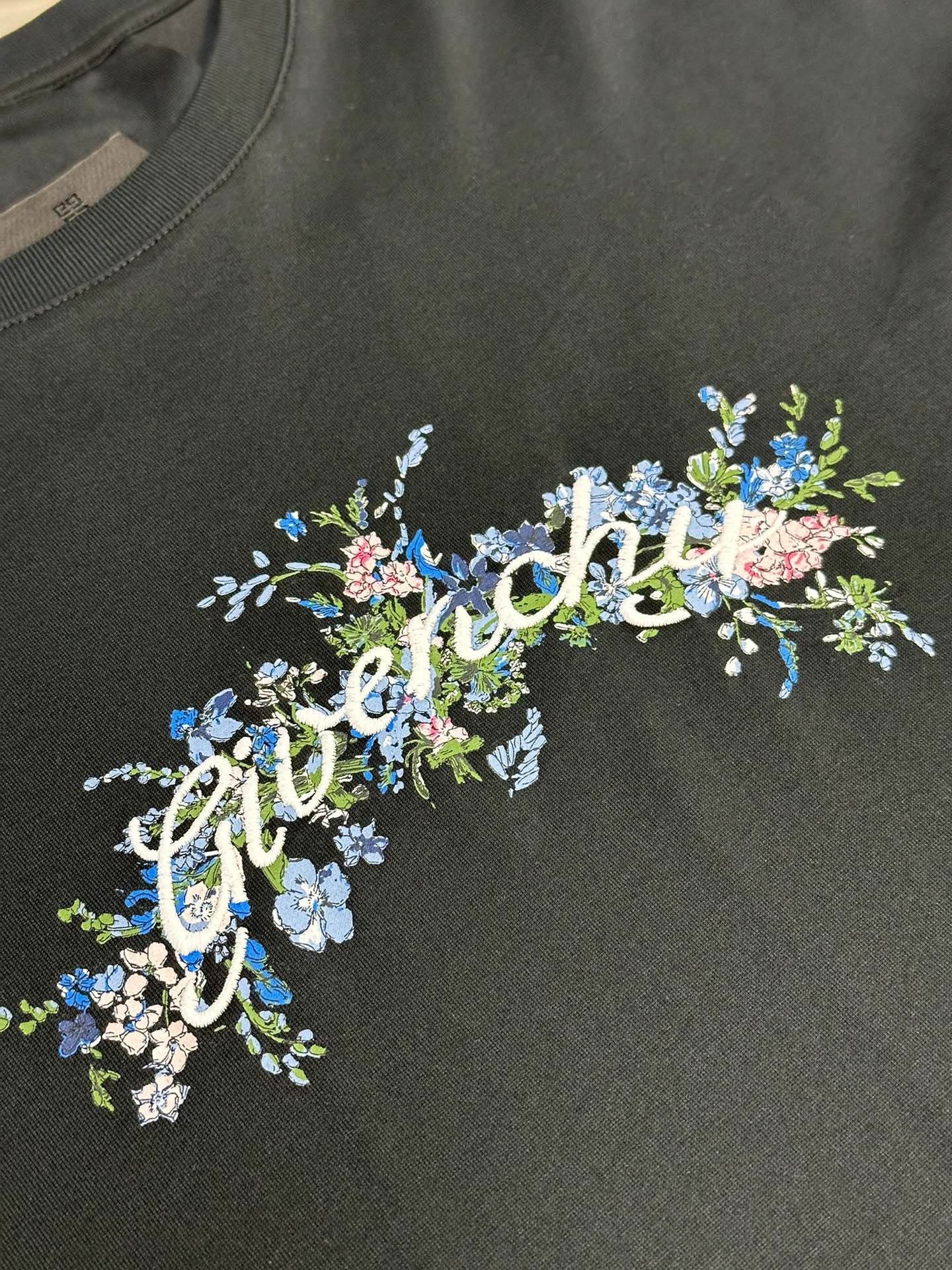 Givenchy T-shirt