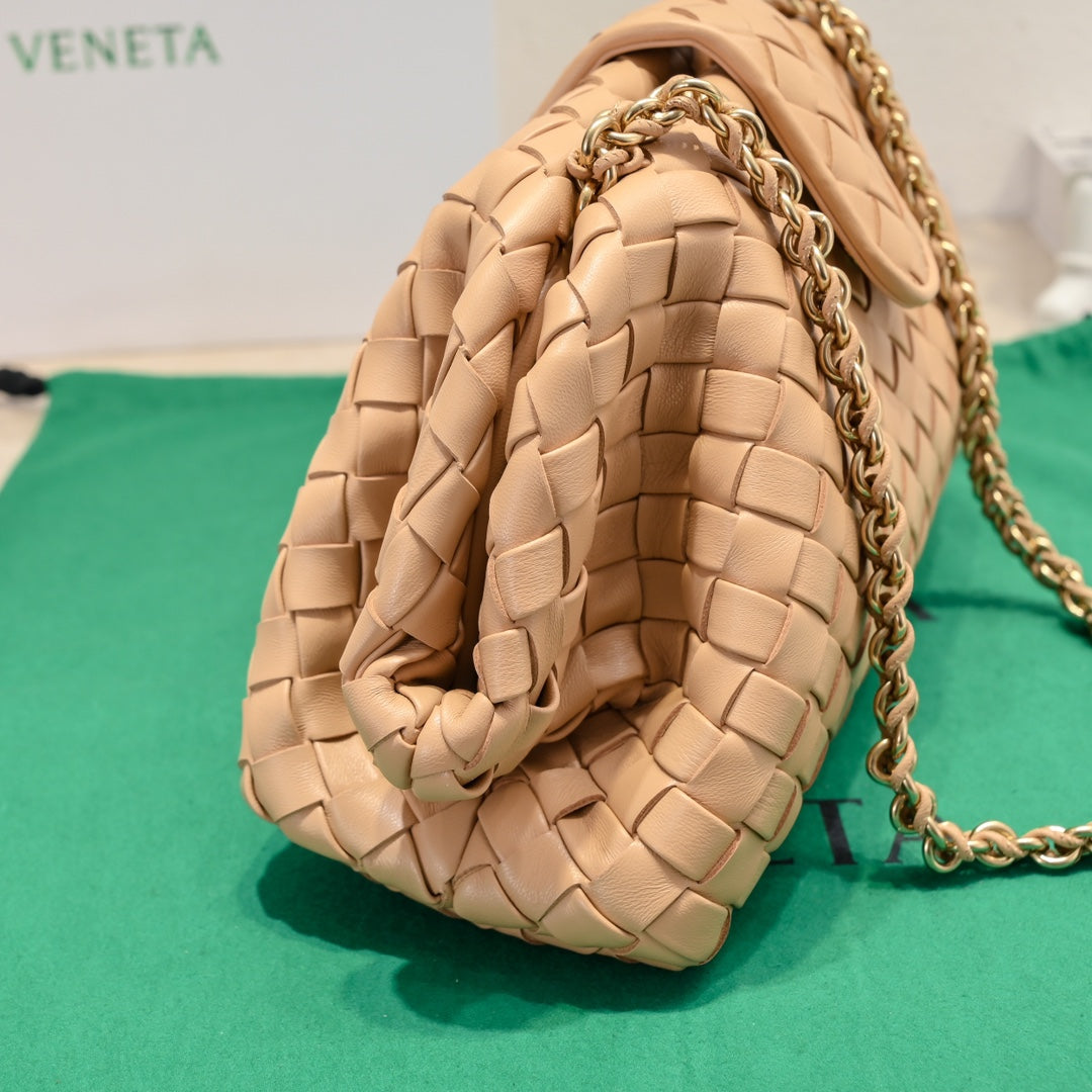 Bottega Veneta Handbag