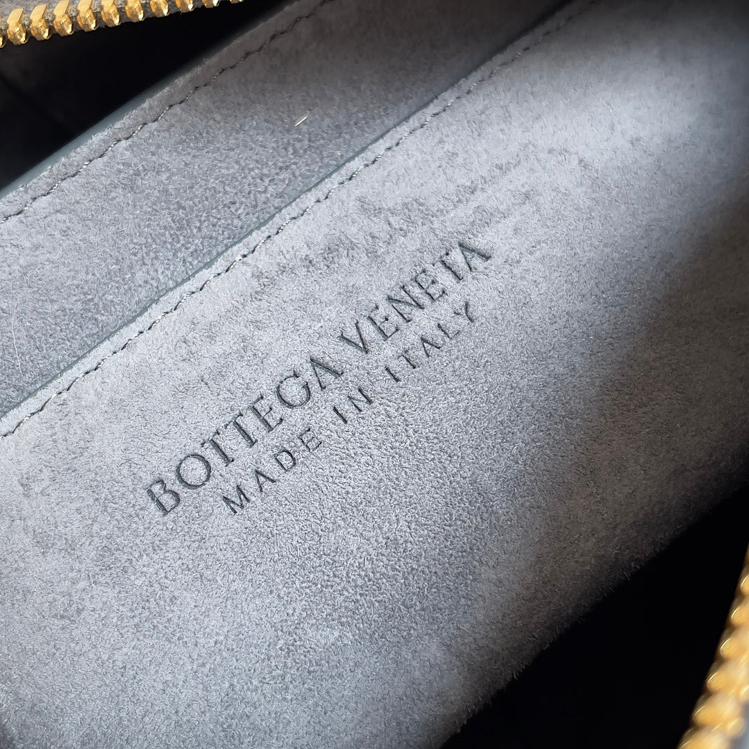 Bottega Veneta Handbag