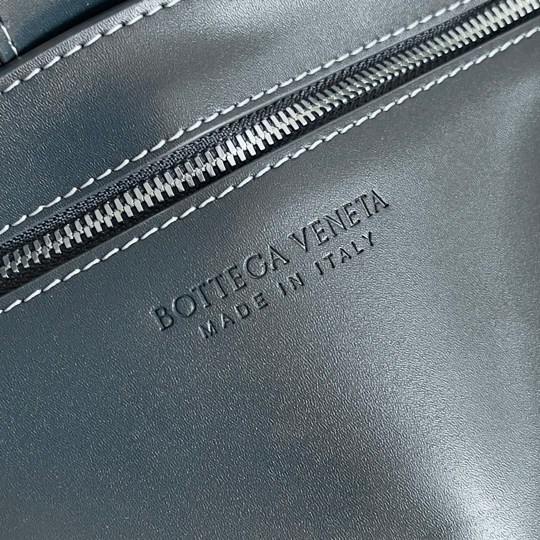 Bottega Veneta Handbag