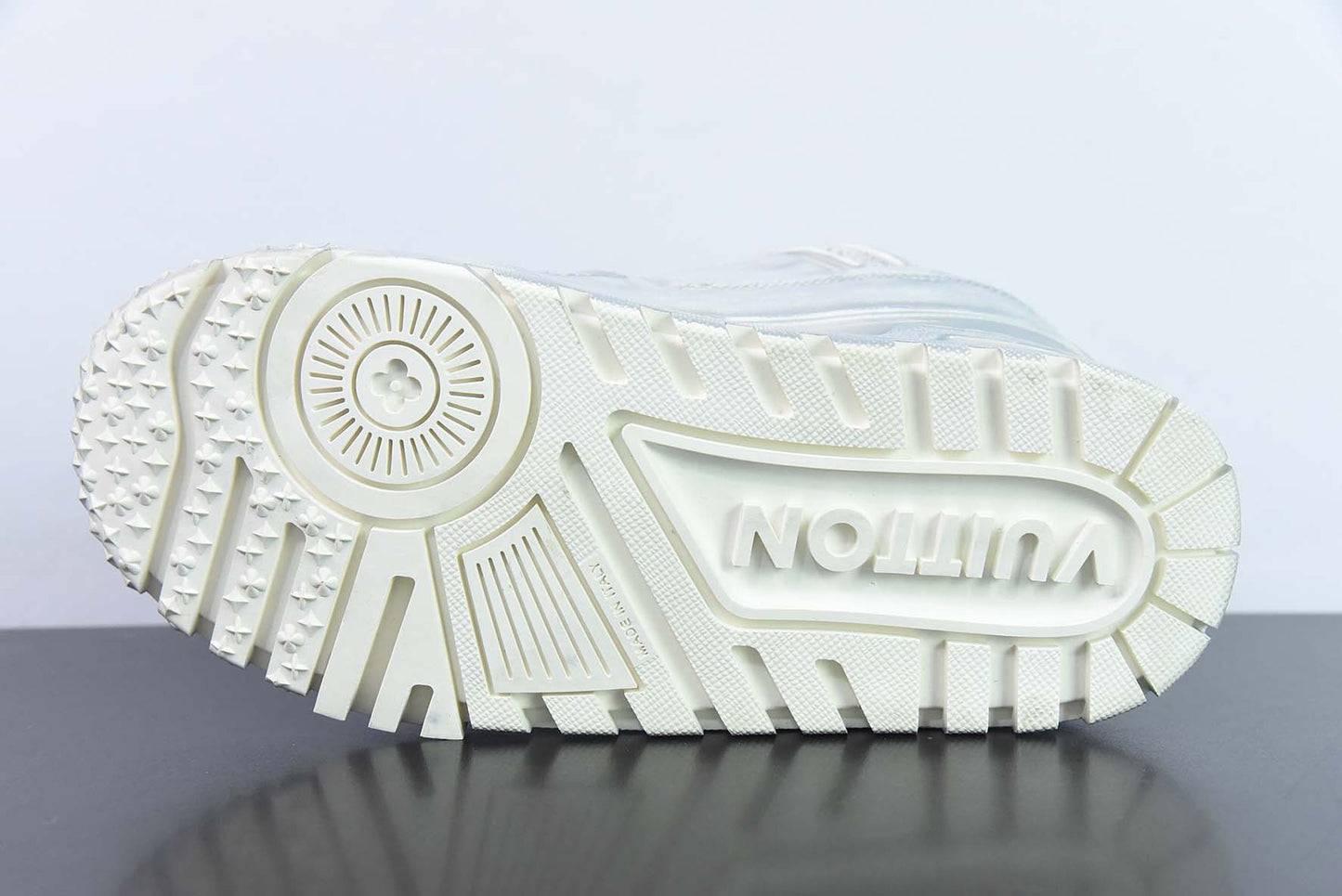 Louis Vuitton Trainer Maxi