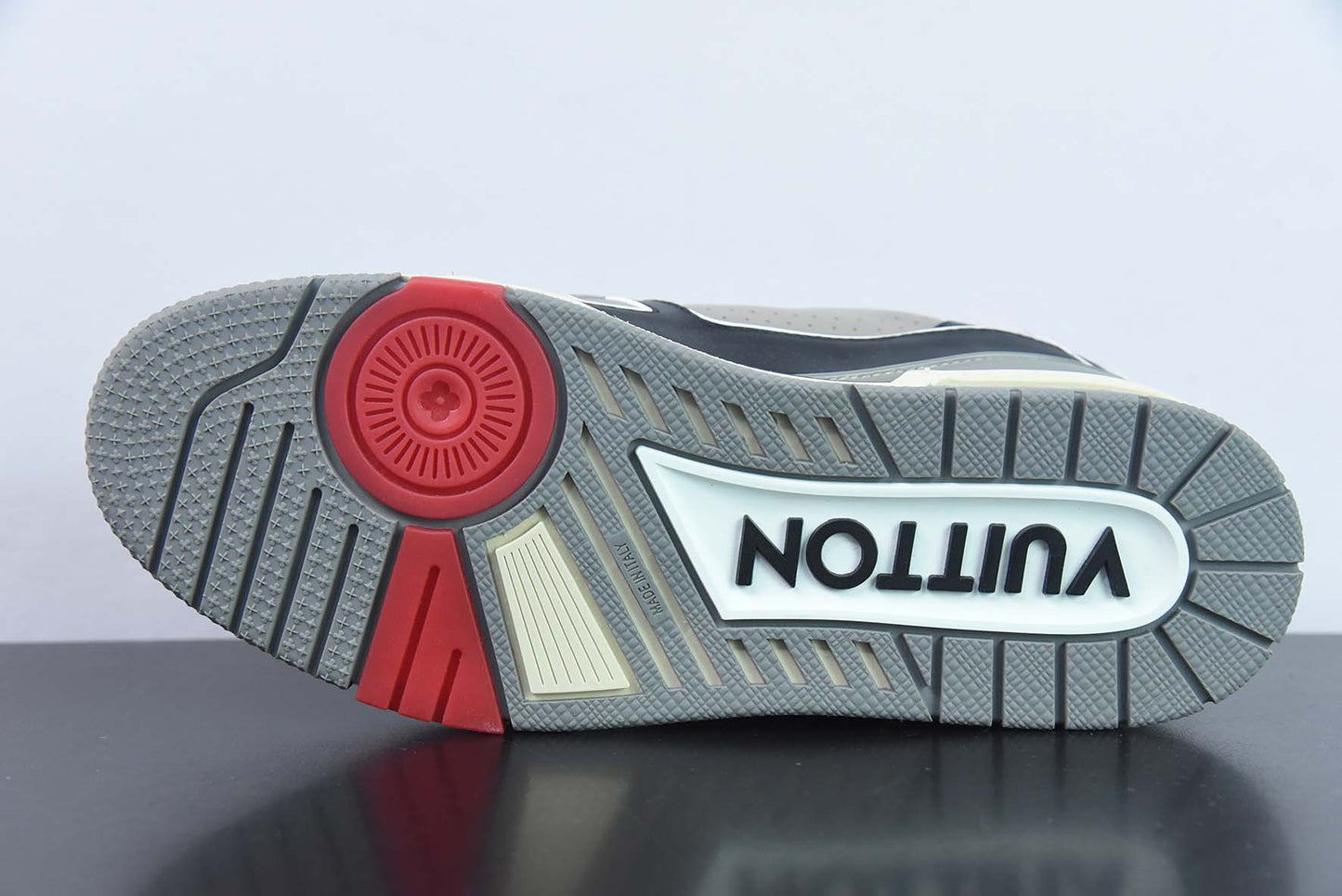 Louis Vuitton Trainer Sneaker