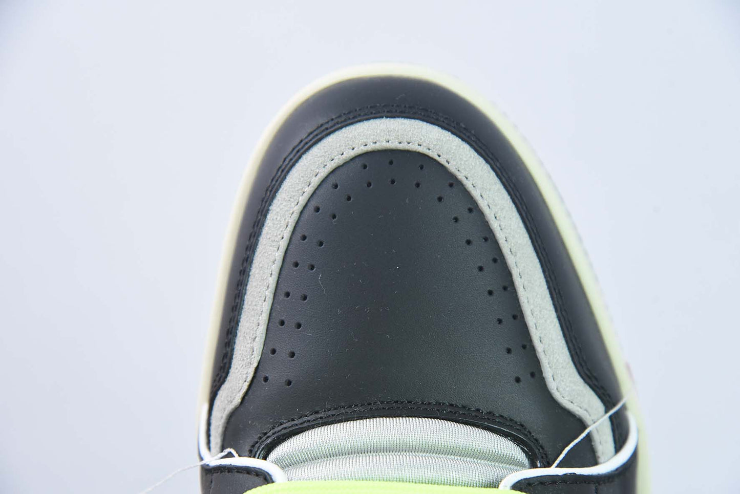 Louis Vuitton Trainer Sneaker