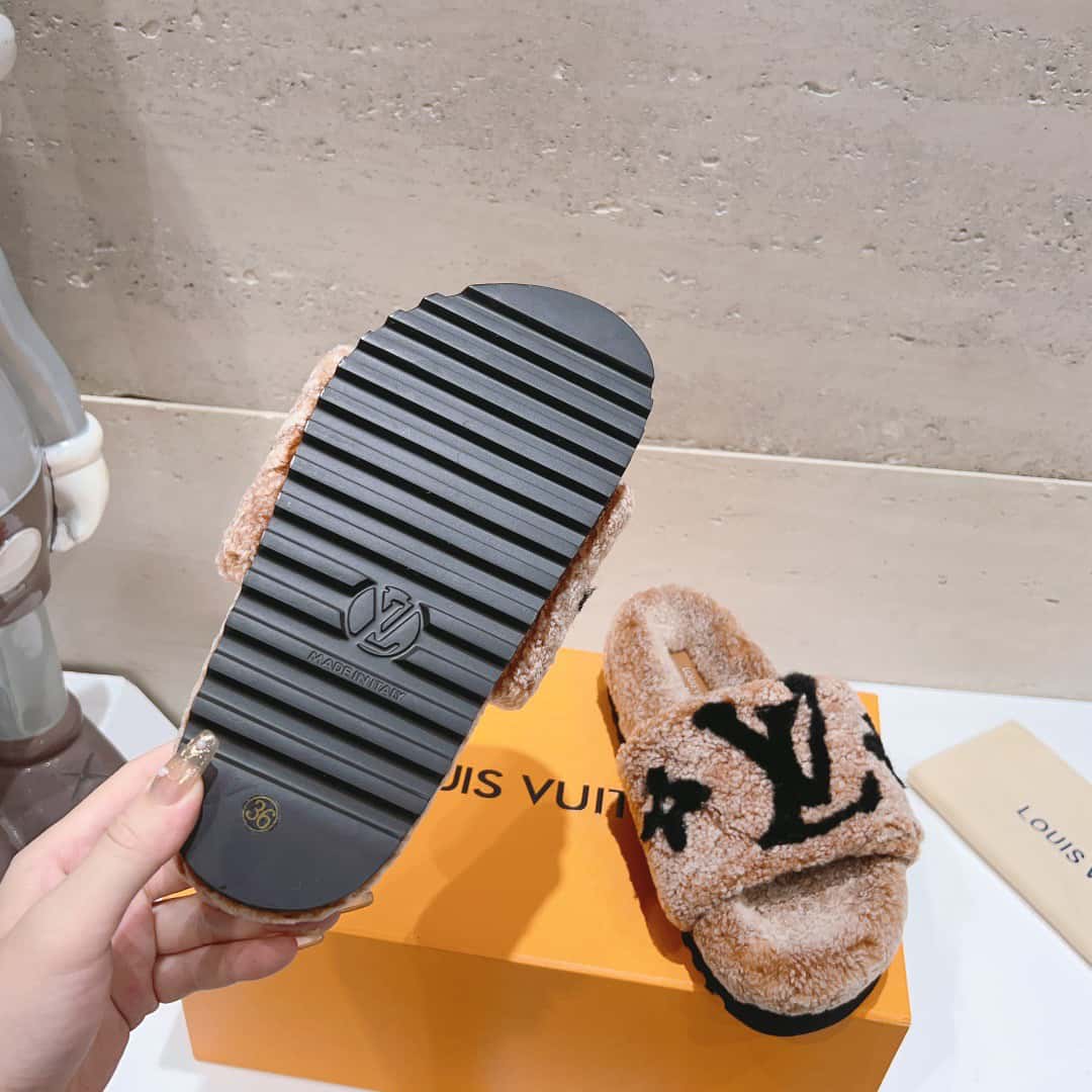 Louis Vuitton Sandals