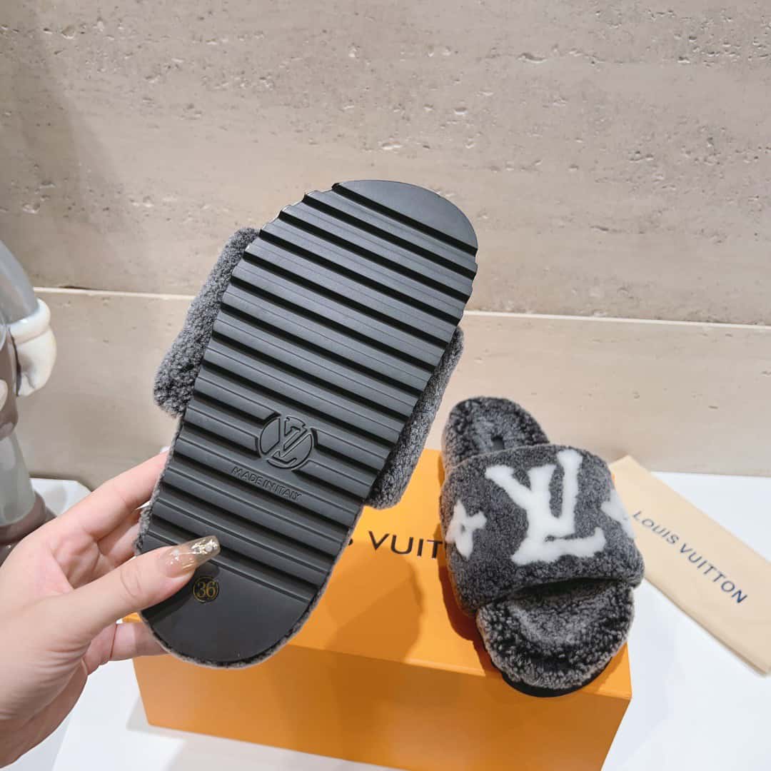 Louis Vuitton Sandals