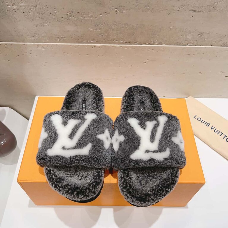 Louis Vuitton Sandals