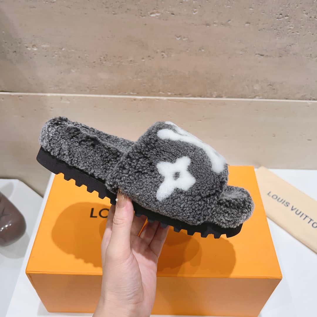 Louis Vuitton Sandals