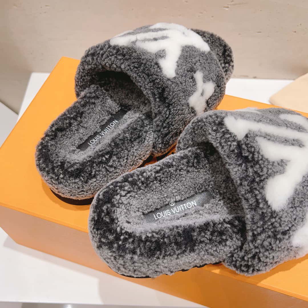 Louis Vuitton Sandals