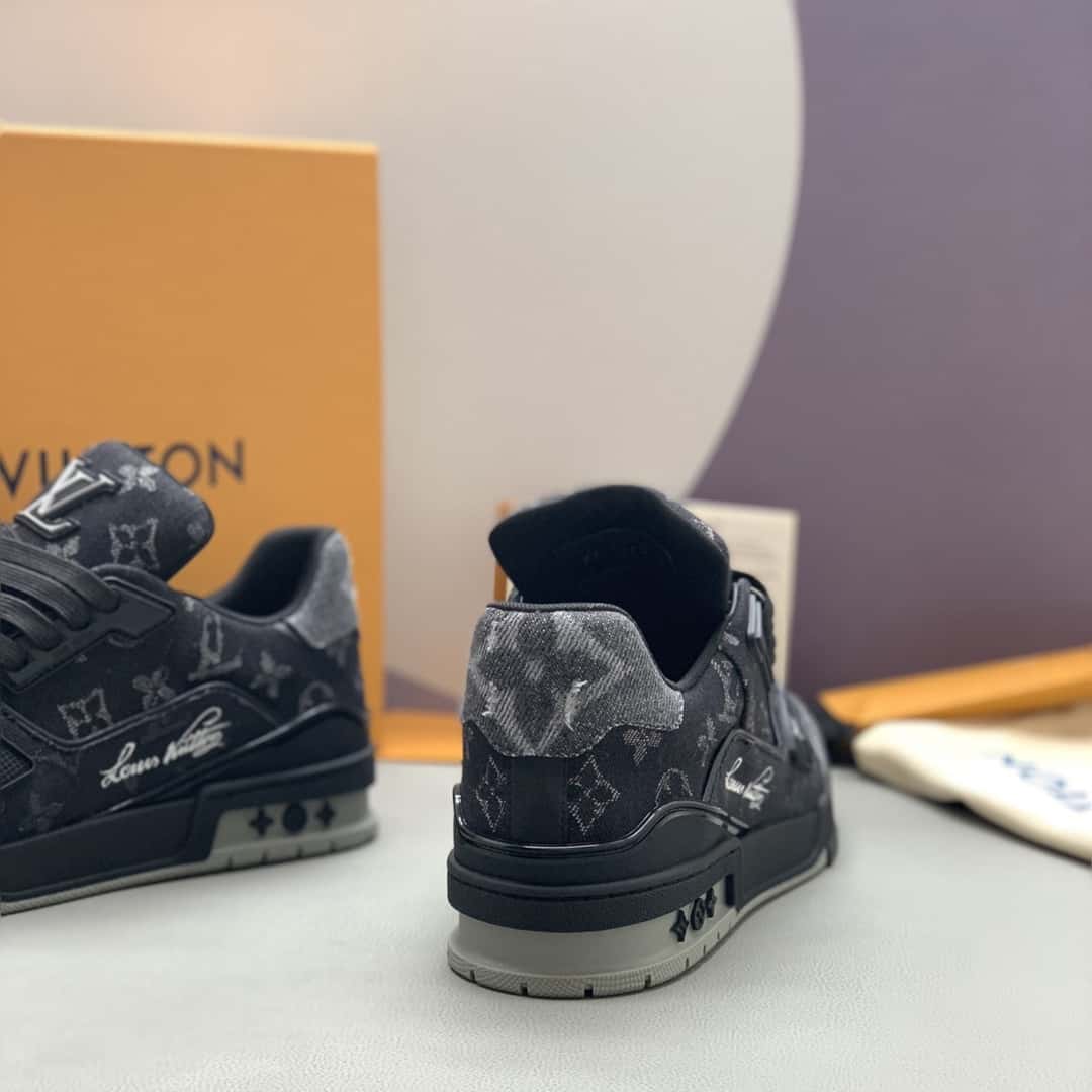 Louis Vuitton Trainer Sneakers