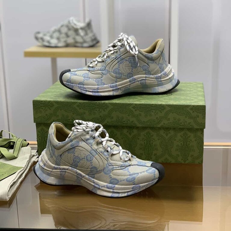 Gucci Sneakers