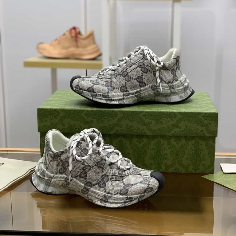 Gucci Sneakers