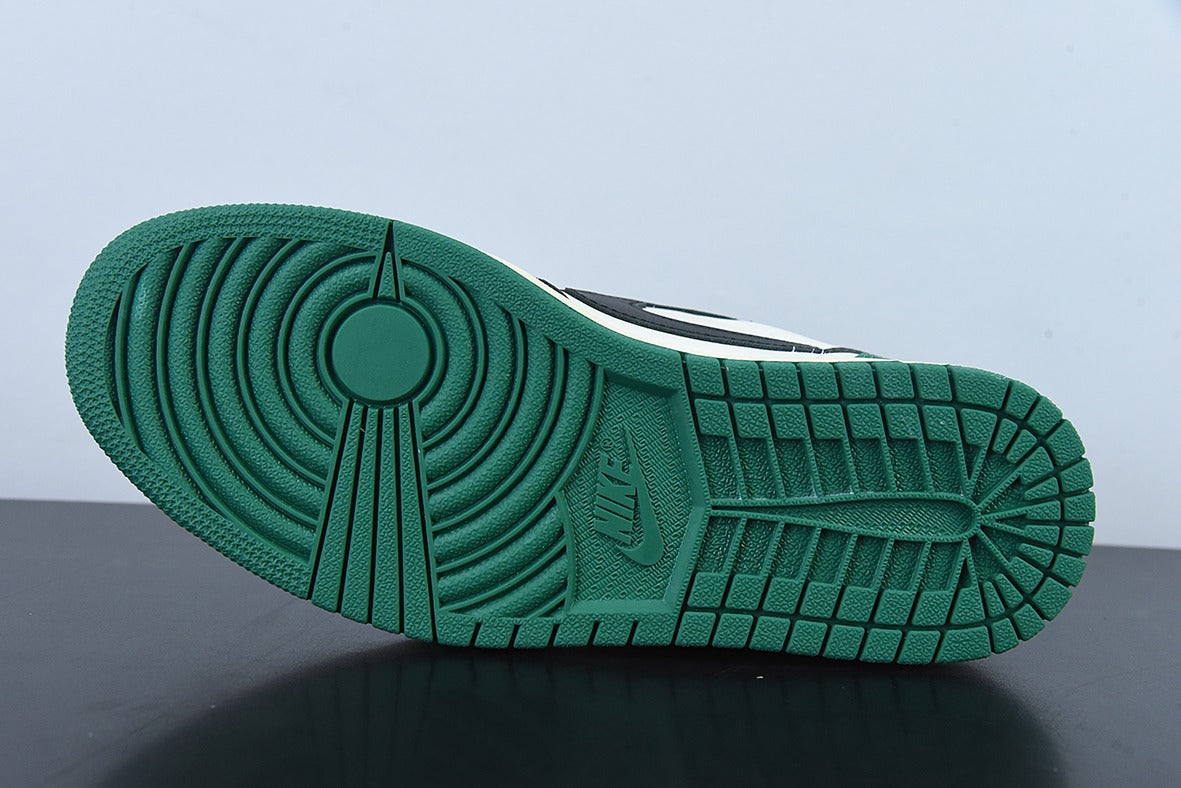 Travis Scott x Air Jordan 1 Low