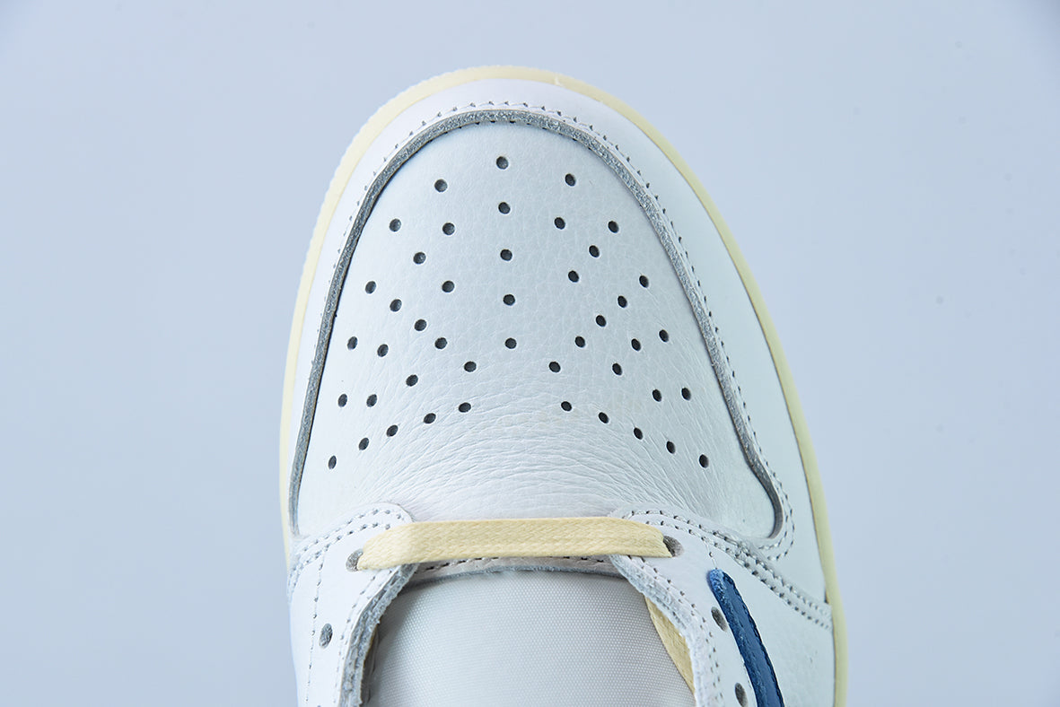 Travis Scott x Air Jordan 1 Low