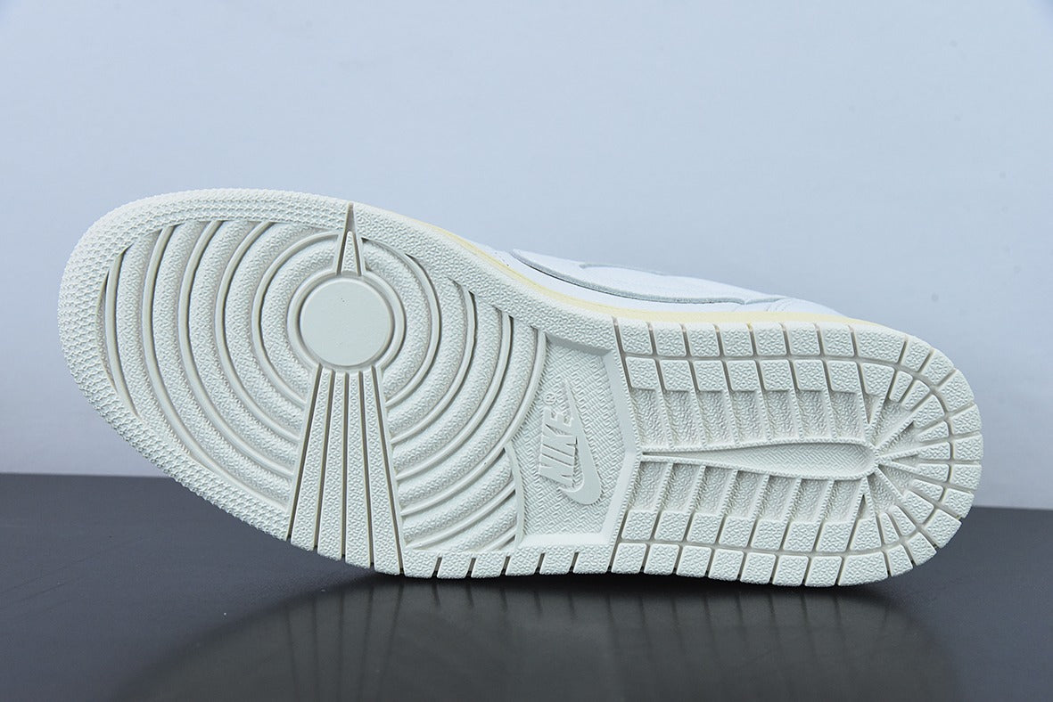 Travis Scott x Air Jordan 1 Low