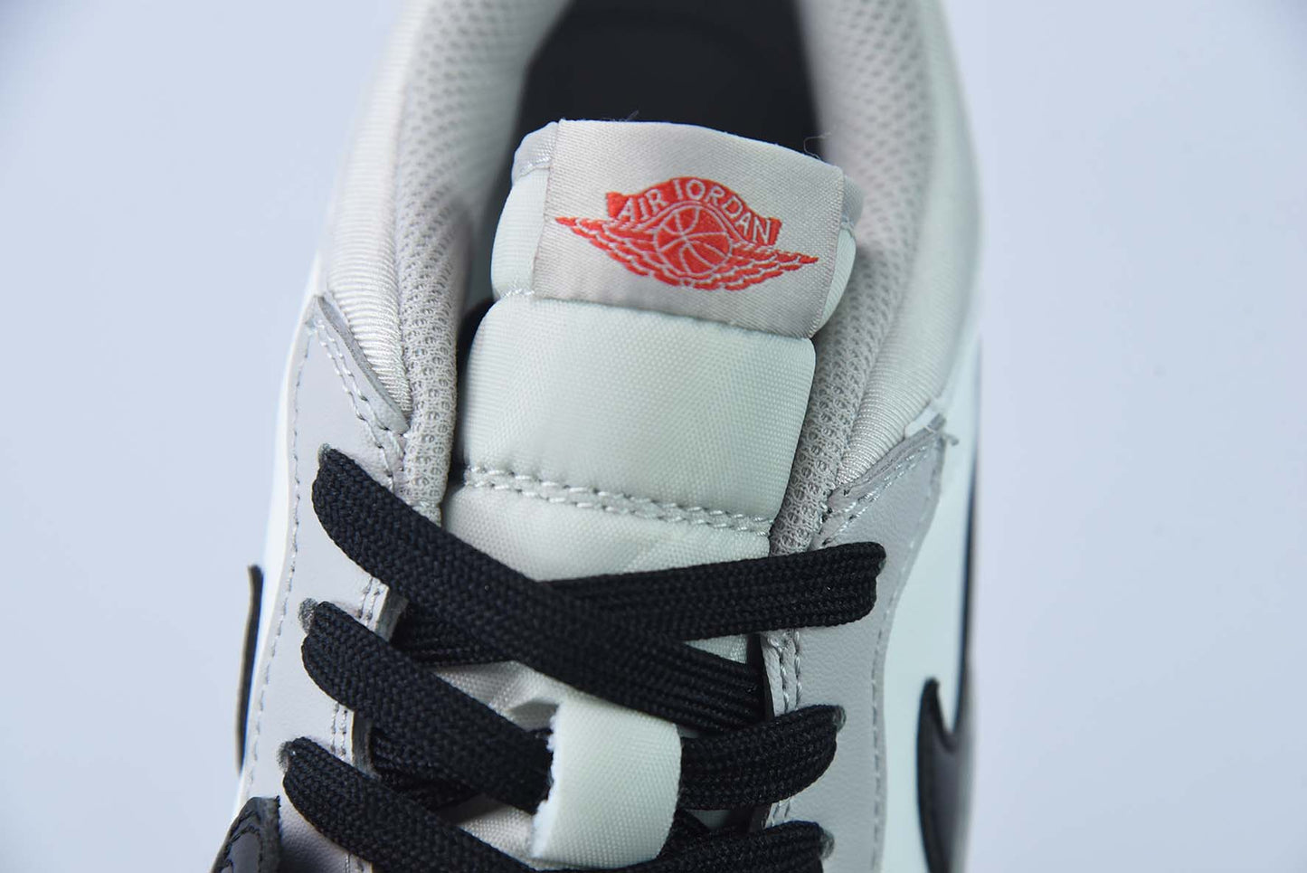 Air Jordan Legacy AJ312