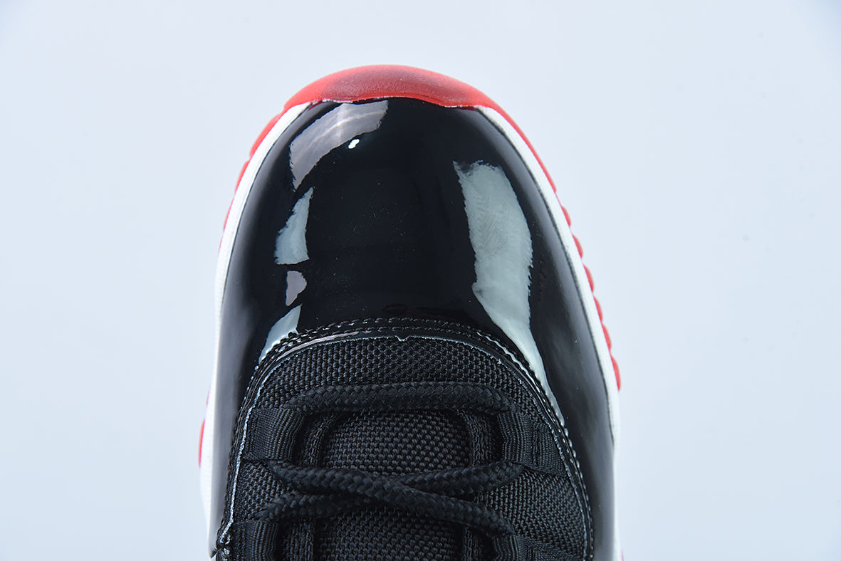 Air Jordan 11 Bred