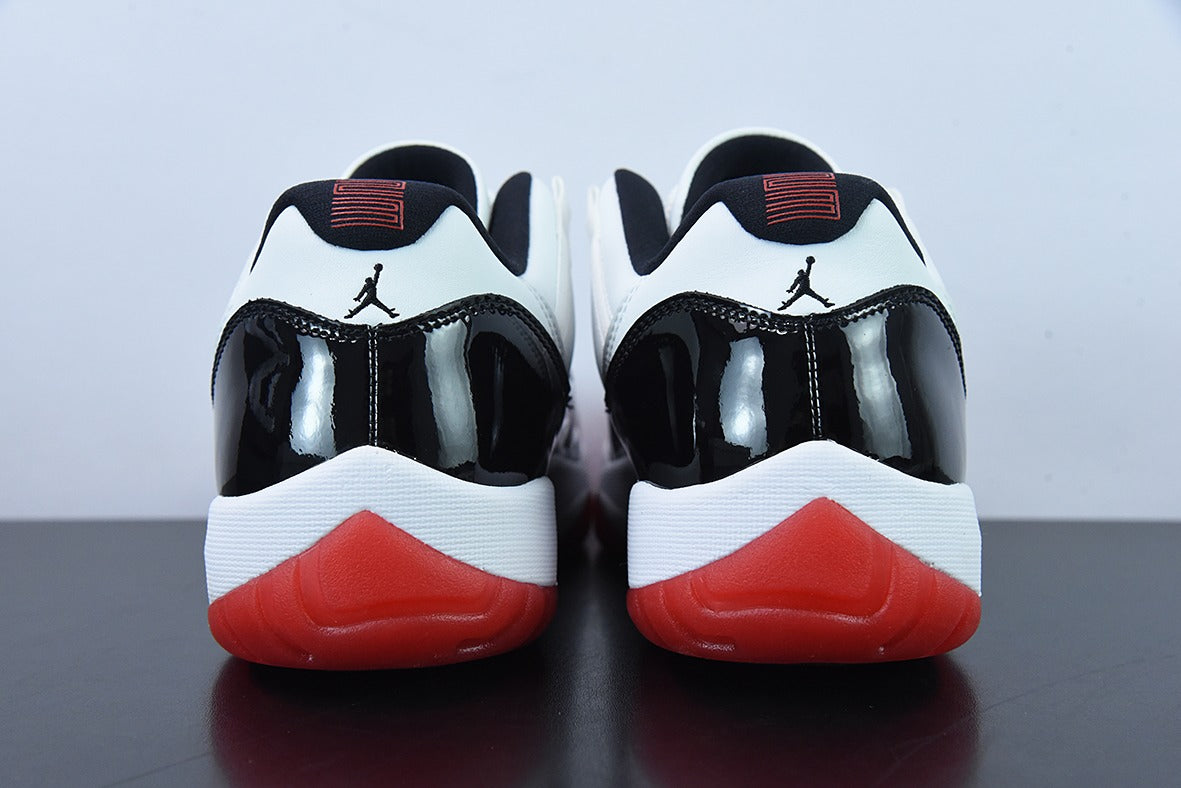 Air Jordan 11 ”Concord Bred” AJ11