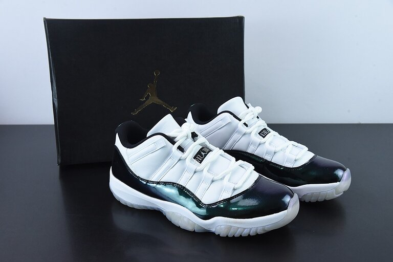 Air Jordan 11 Retro Low