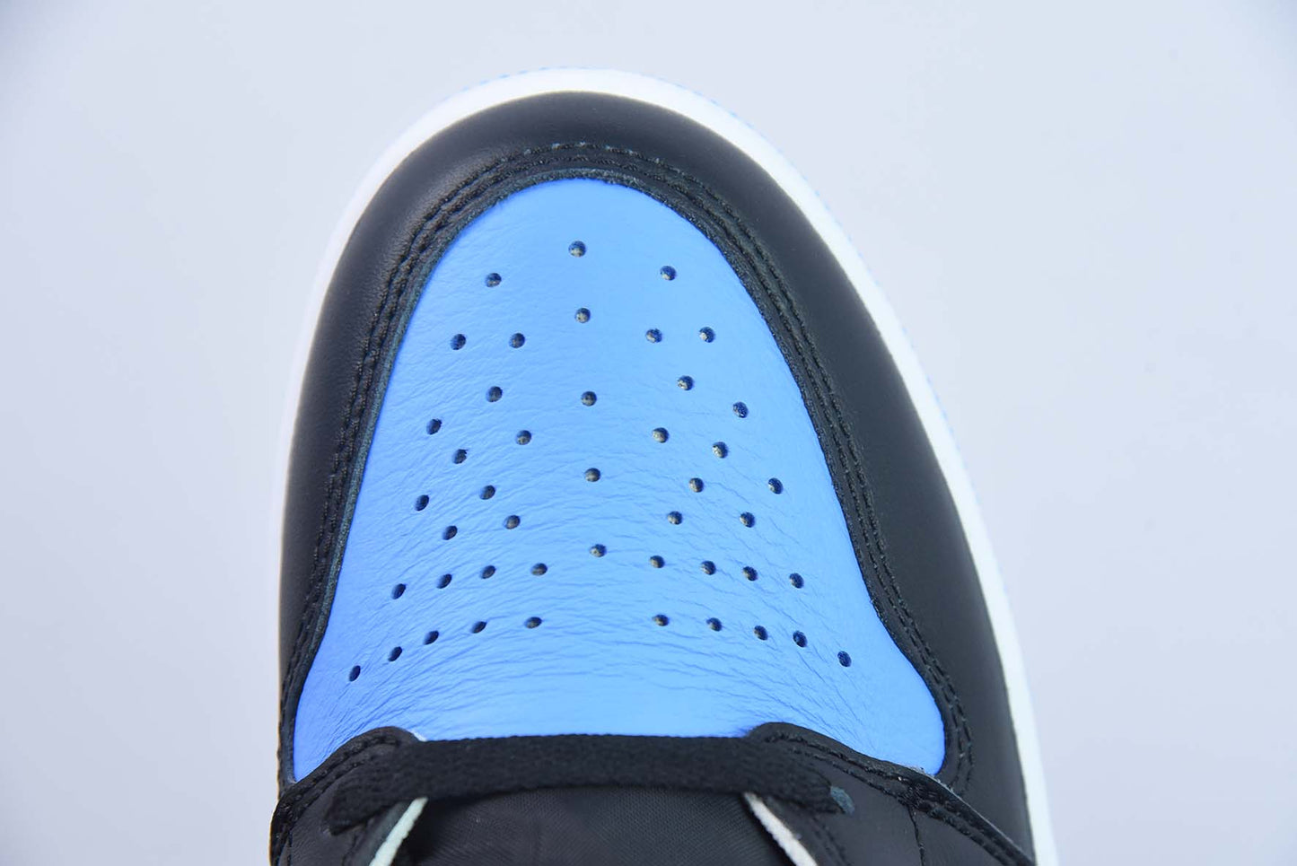 Air Jordan 1 High OG “UNC Toe” AJ1