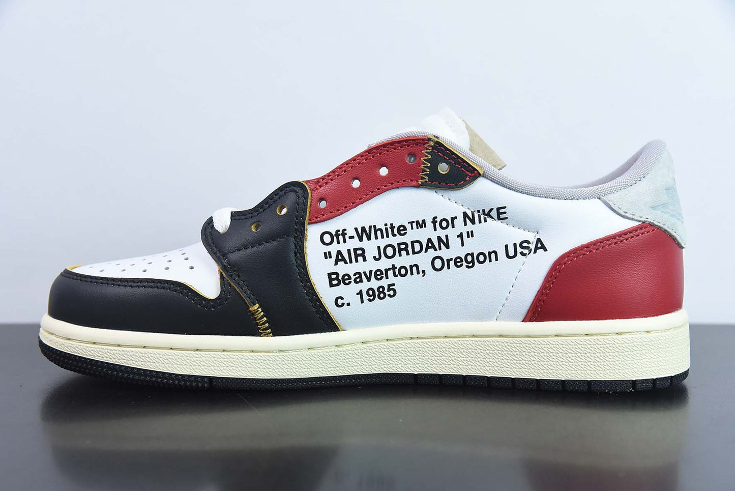 Off-White x Nike Air Jordan 1 Low