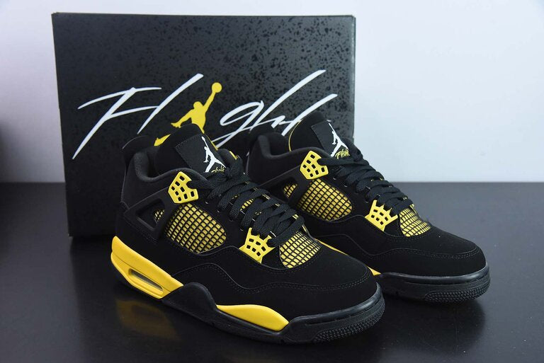 Air Jordan 4 Retro “Thunder”