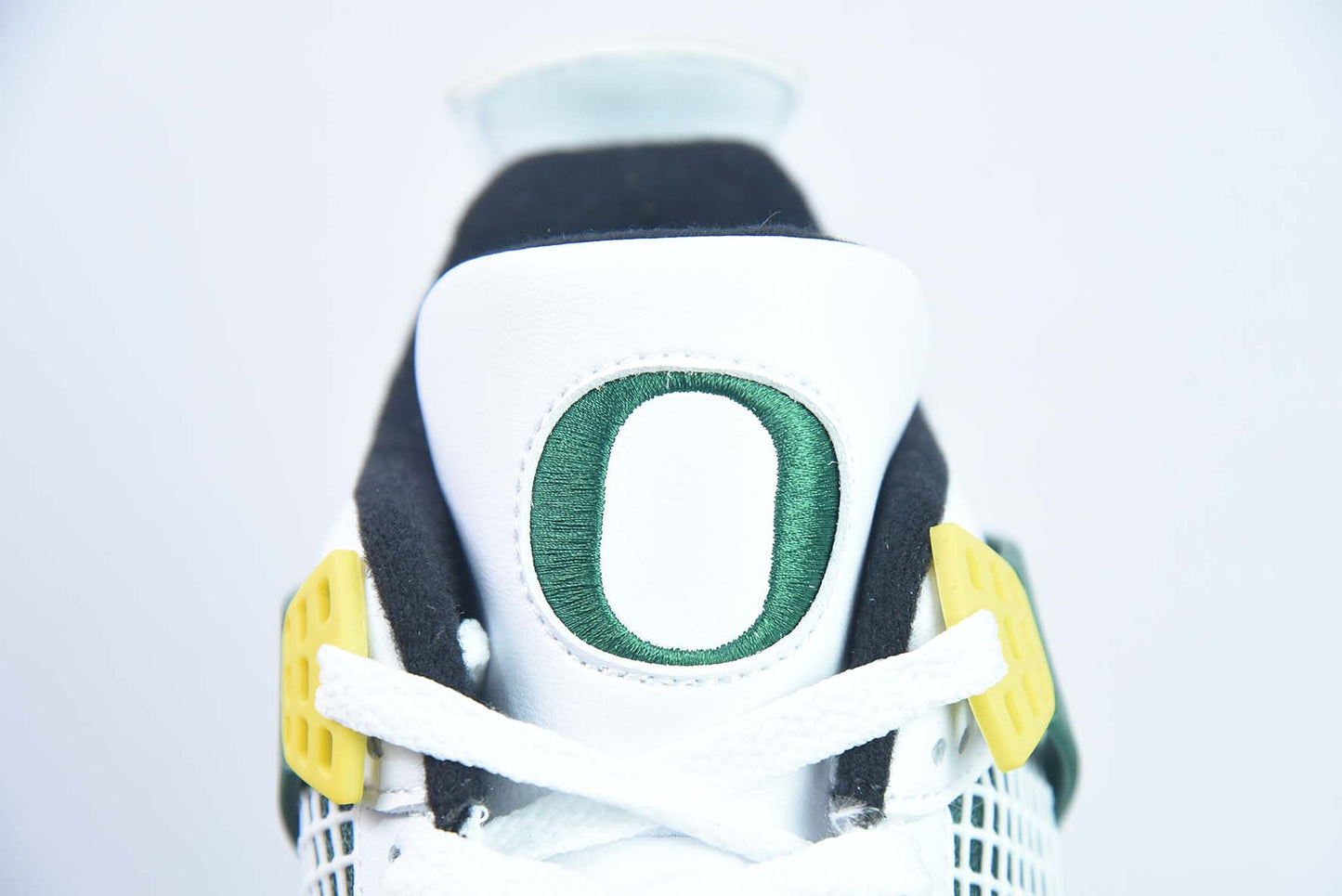 Air Jordan 4 Retro “Oregon Ducks Pit Crew”