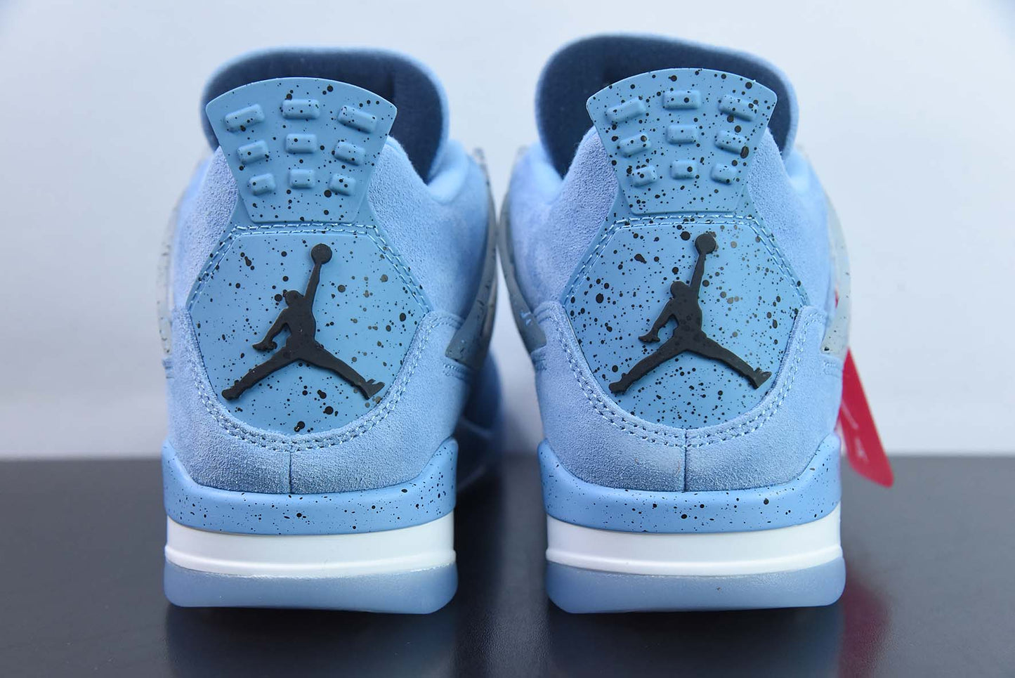 Air Jordan 4 Retro UNC AJ4
