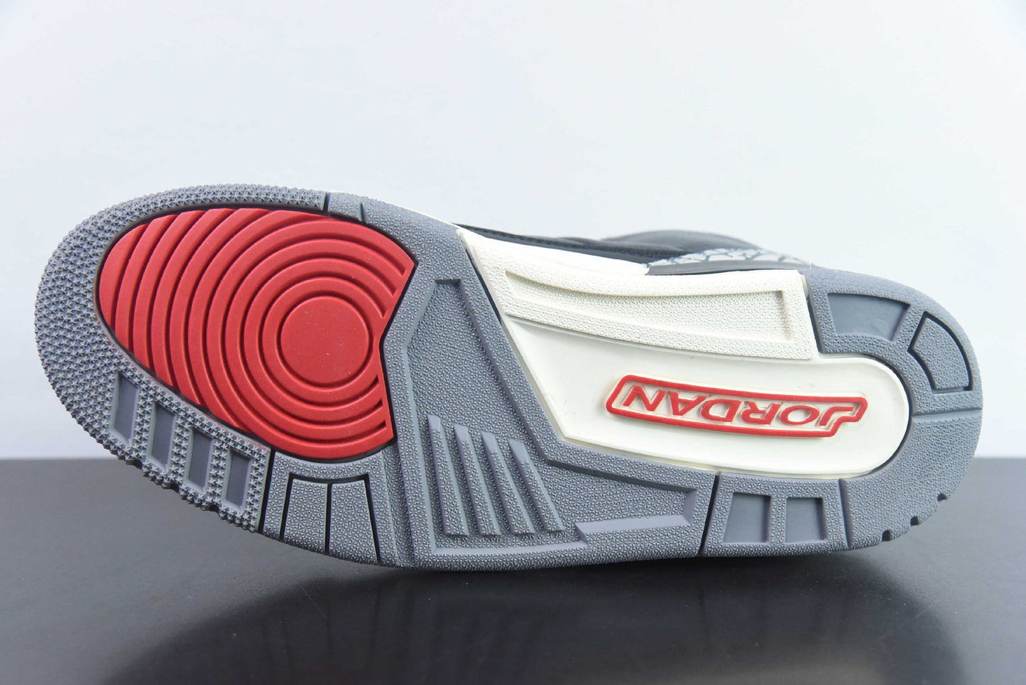 Air Jordan 3 Retro “Black Gold” AJ3