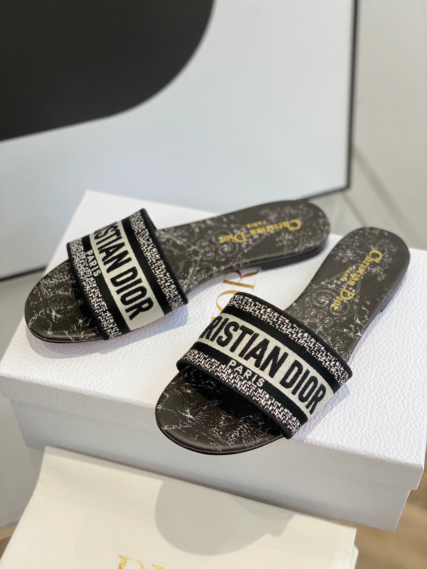 Dior Dway Slides