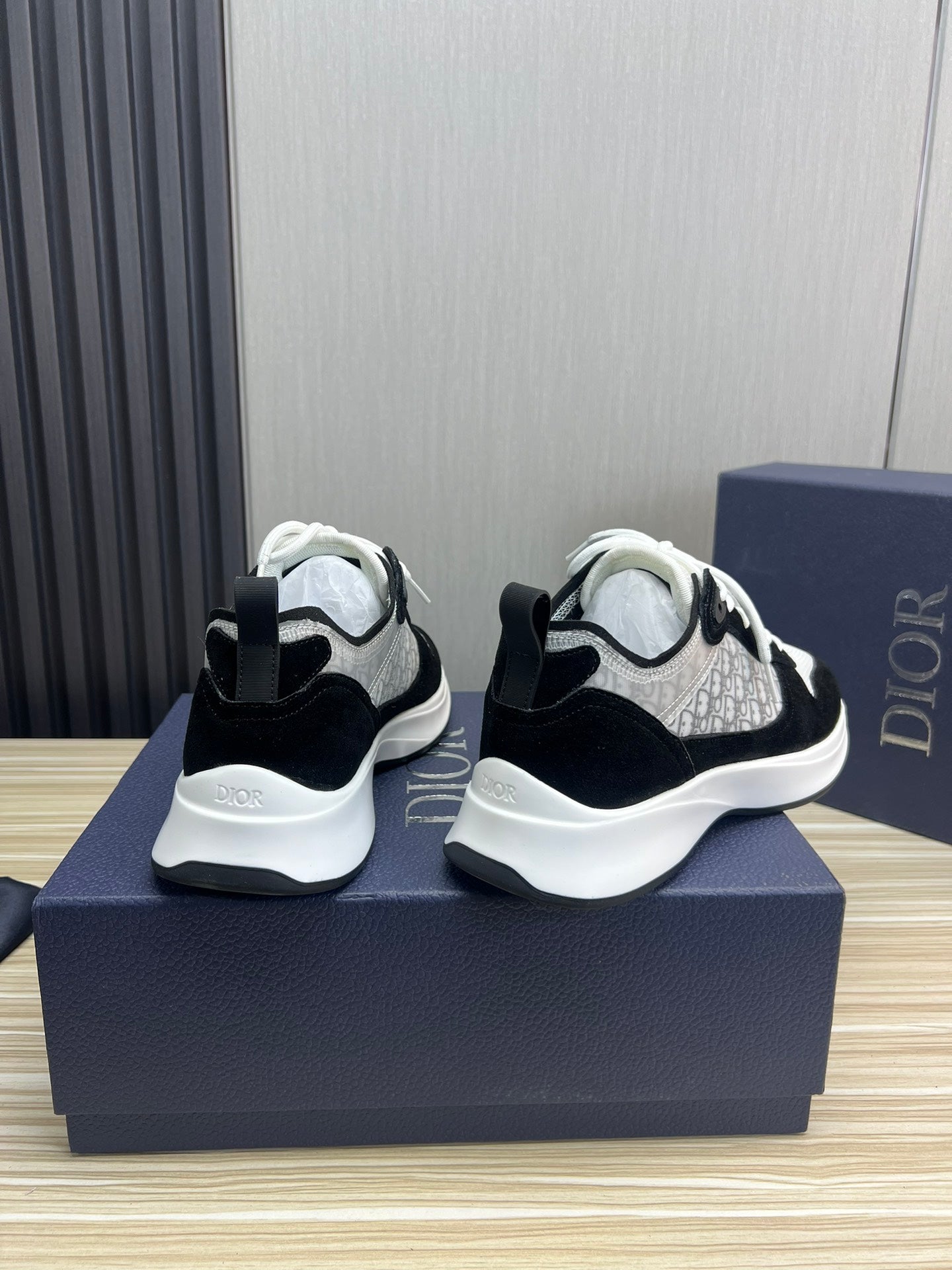 Dior B25 Runner Sneakers