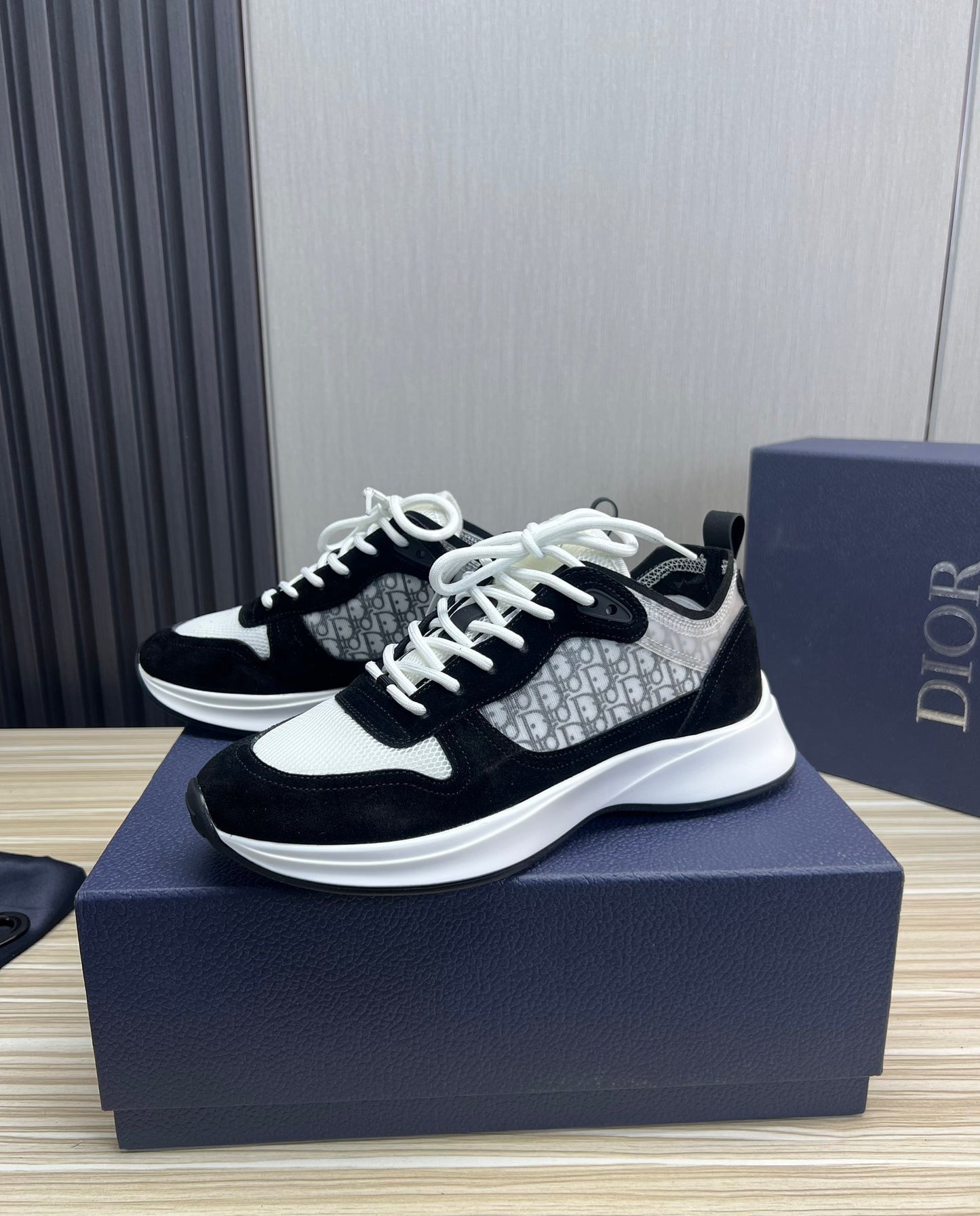 Dior B25 Runner Sneakers