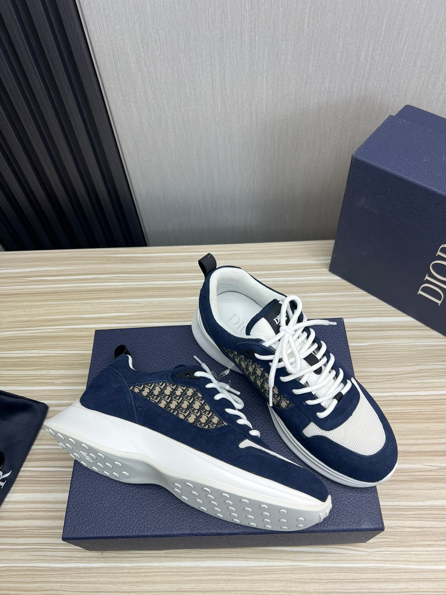 Dior B25 Runner Sneakers