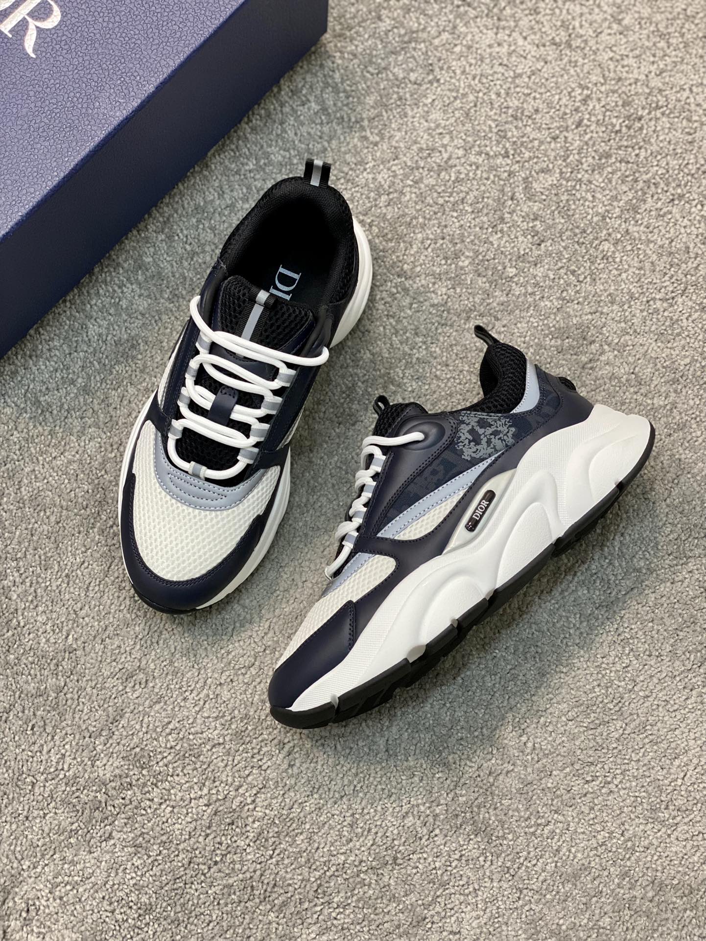Dior B22 Sneakers