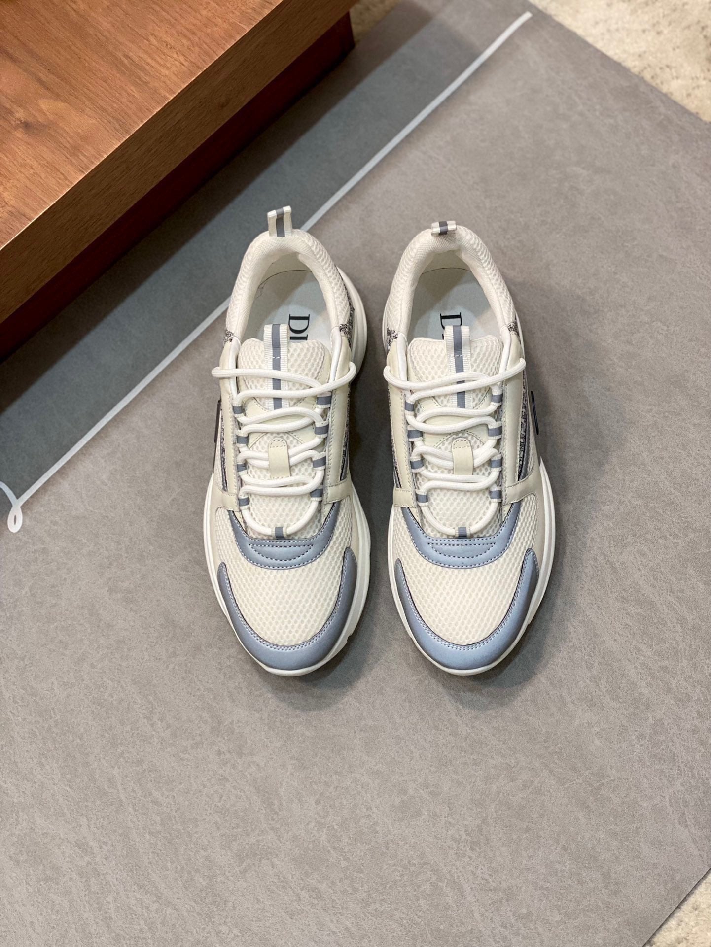 Dior B22 Sneakers
