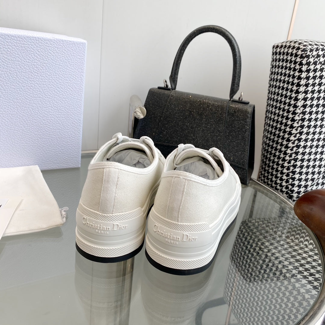 Dior Walk'n'Dior Sneakers