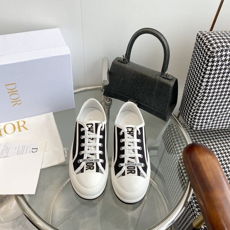 Dior Walk'n'Dior Sneakers