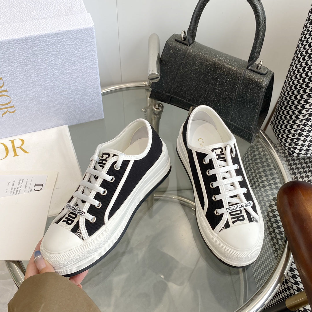 Dior Walk'n'Dior Sneakers