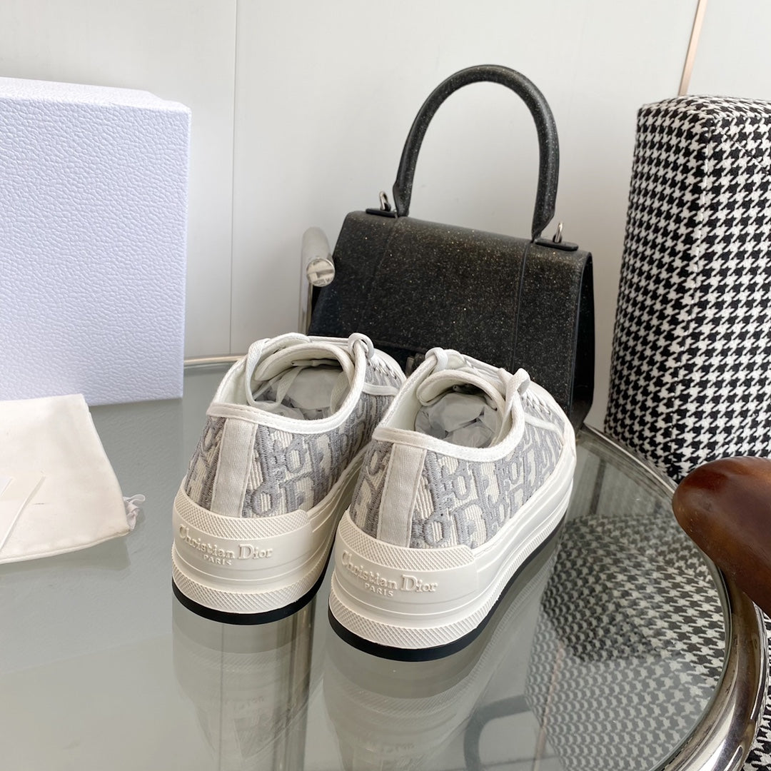 Dior Walk'n'Dior Sneakers