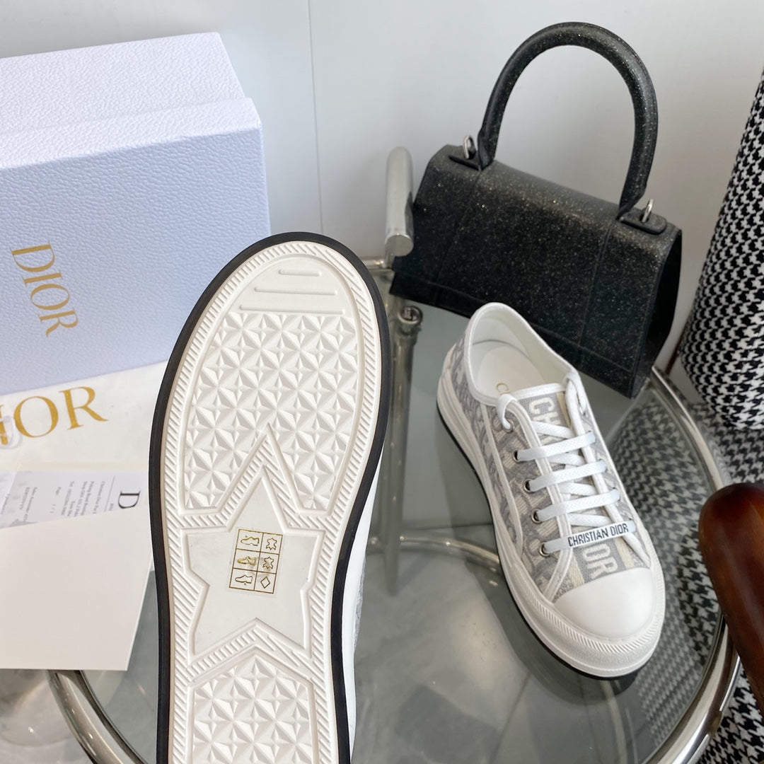 Dior Walk'n'Dior Sneakers
