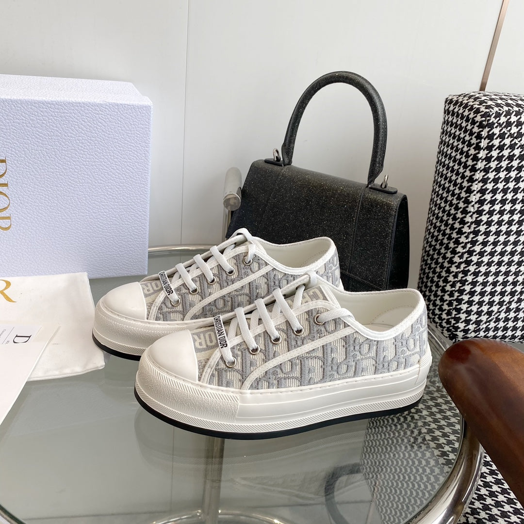 Dior Walk'n'Dior Sneakers