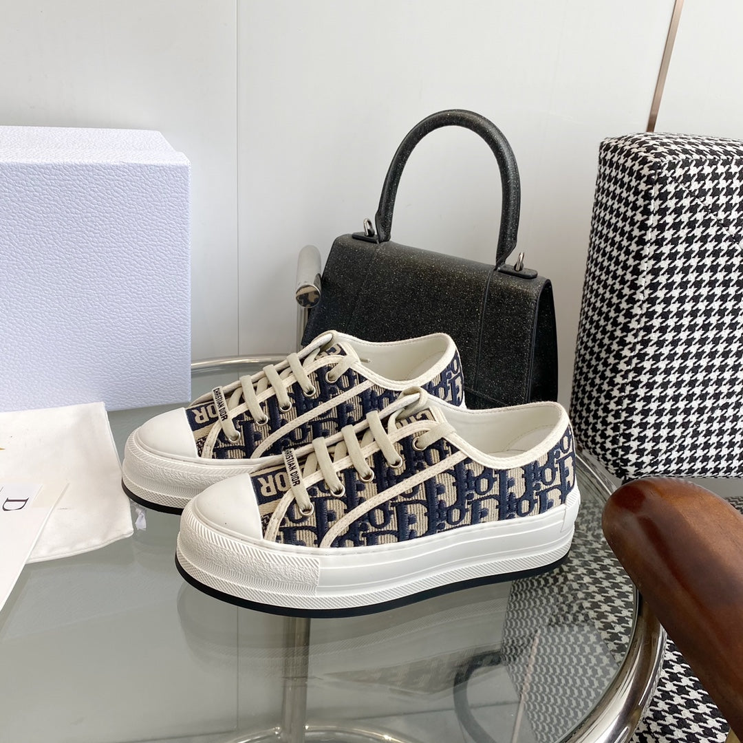 Dior Walk'n'Dior Sneakers