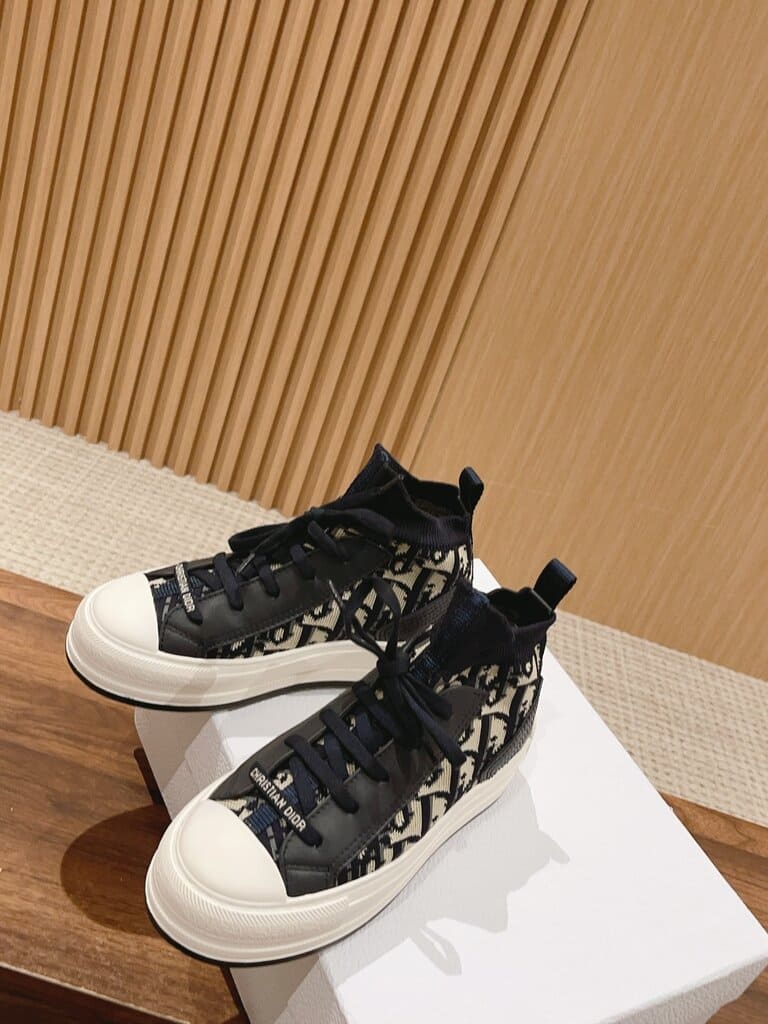 Dior Walk'n'Dior Sneakers