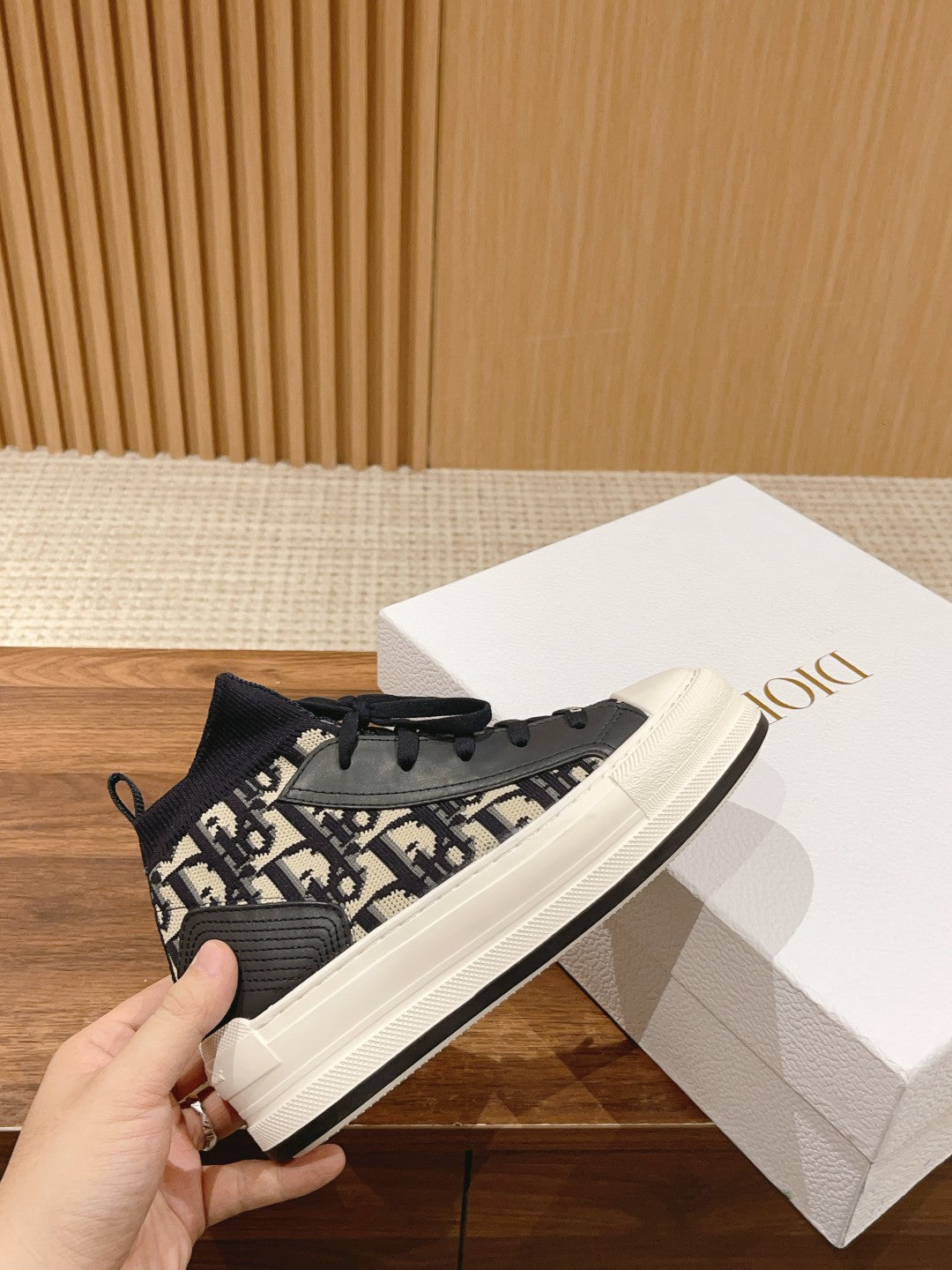 Dior Walk'n'Dior Sneakers