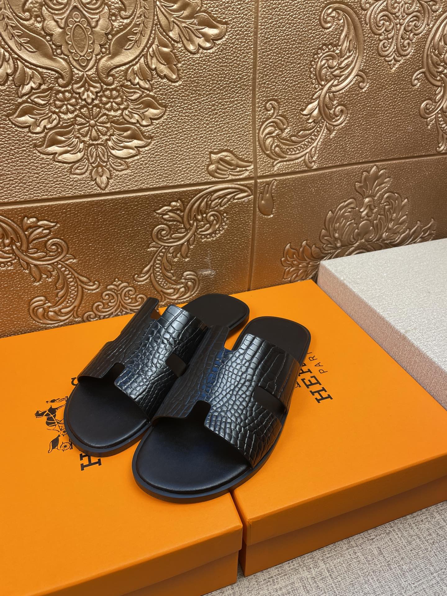 Hermes Izmir Sandals