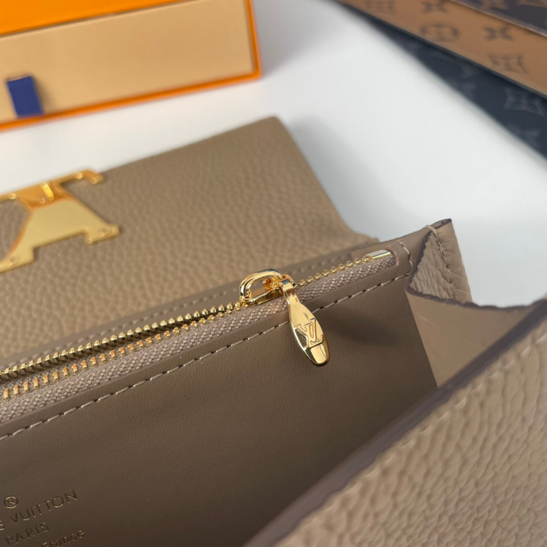 Louis Vuitton Capucines Wallet